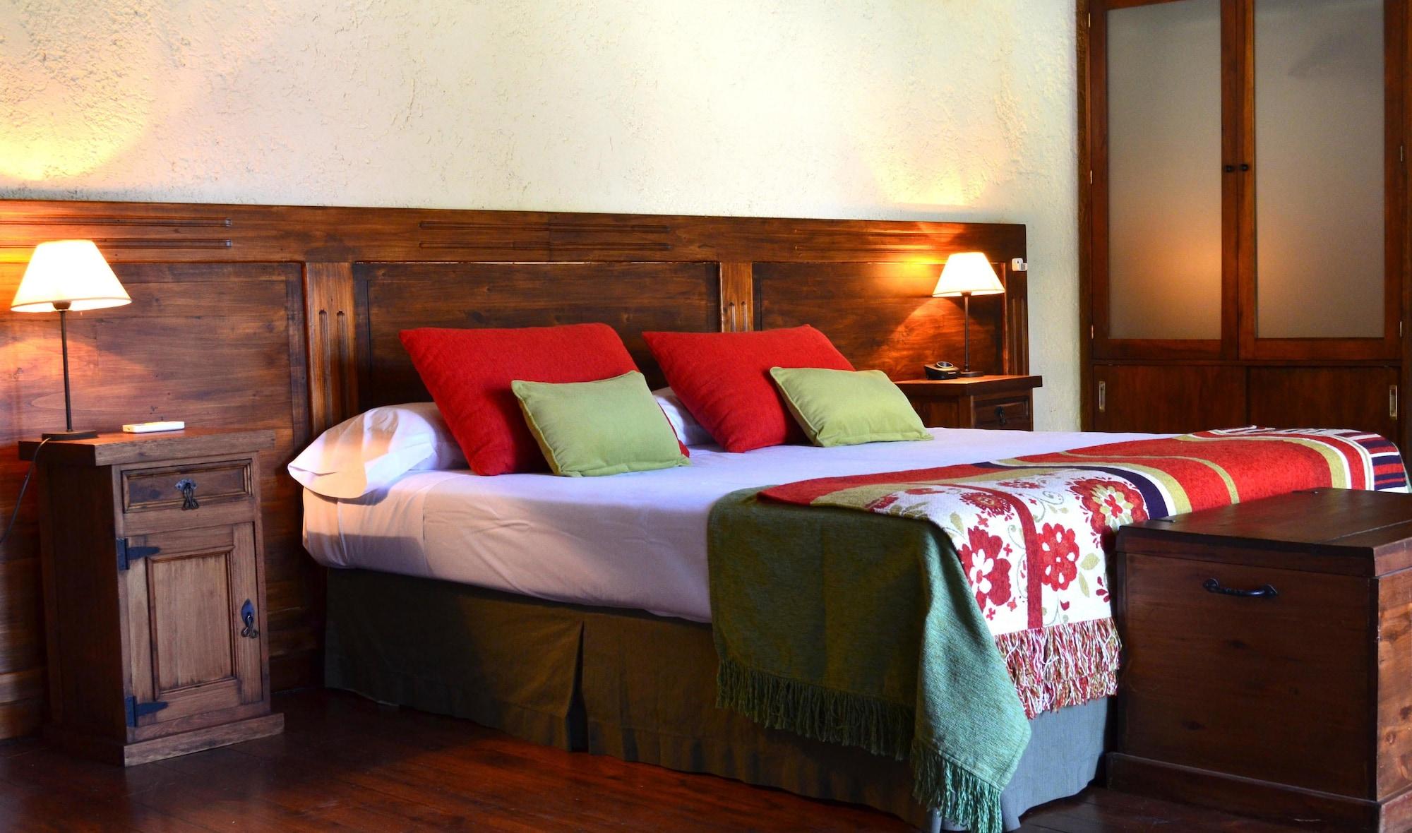 Hotel Lares De Chacras Chacras de Coria Exteriér fotografie